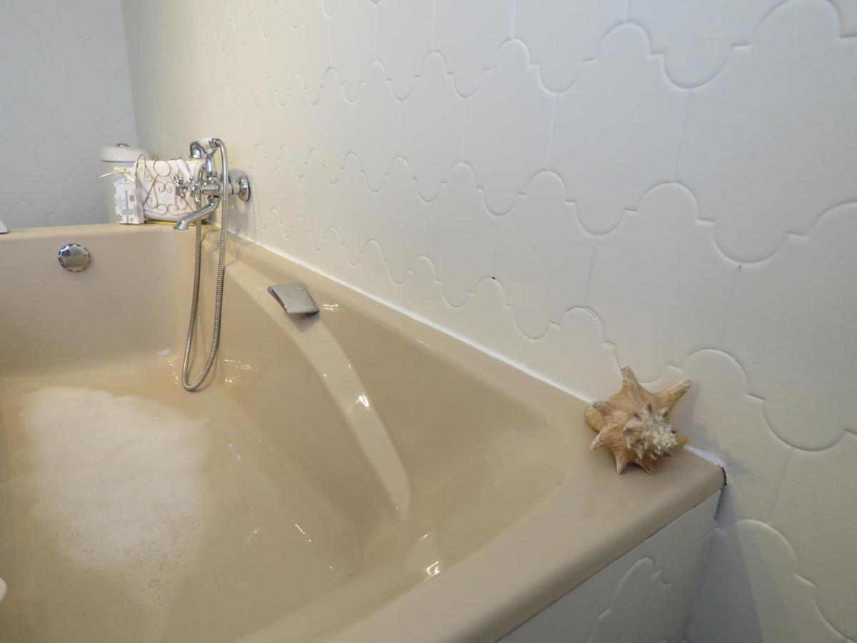 דיסט Guesthouse La Maison De Fille מראה חיצוני תמונה